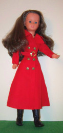 Maxi-Manteau portée par Dolly